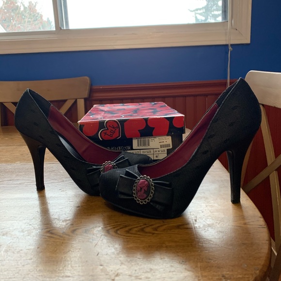 T.U.K. Black Dot Mesh Harlot Heel - Picture 4 of 7